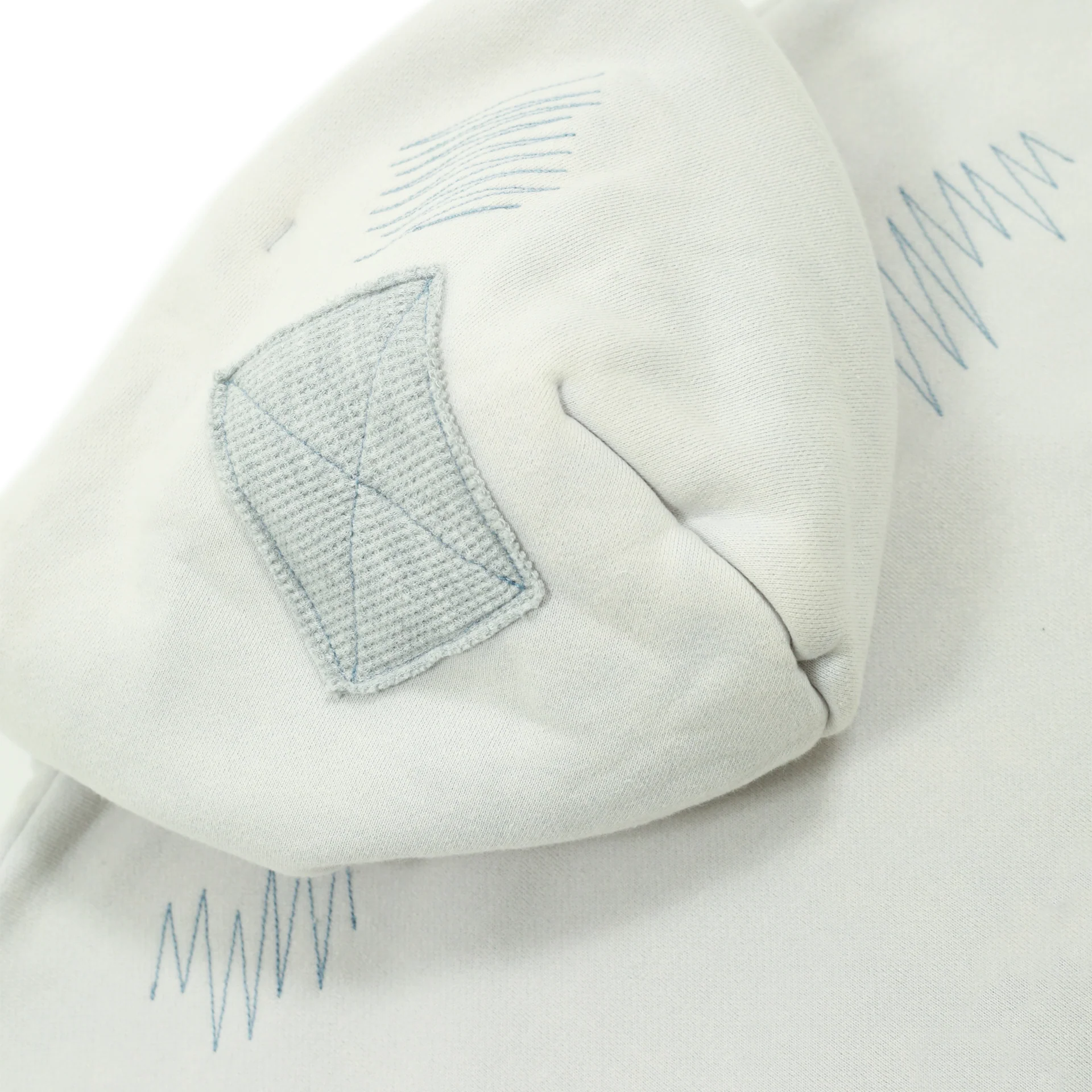 Seance Hood (White) - Image 4